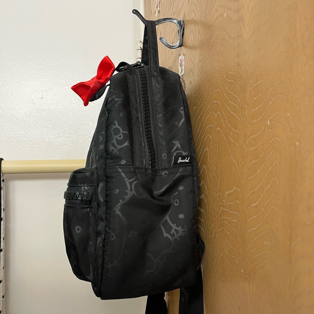 Hello Kitty Black Backpack - Picture 3 of 7